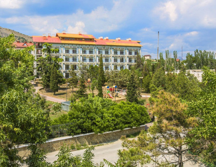 Внешний вид и территория - Пансионат «Крымская весна»