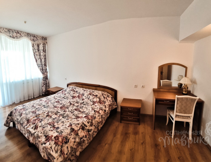 Люкс высшей категории 2-местный 2-комнатный корп.5 - Пансионат «Крымская весна»